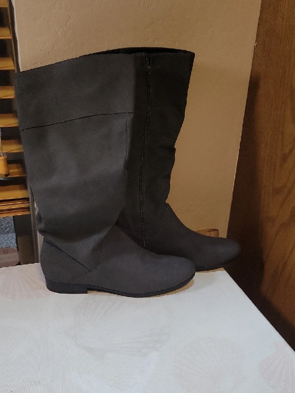 Women’s Knee High Flat Boots - Black Brand New